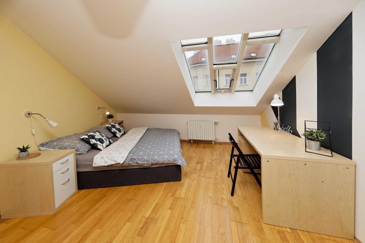 Apartment Na Kozacce 6 Prague Luaran gambar