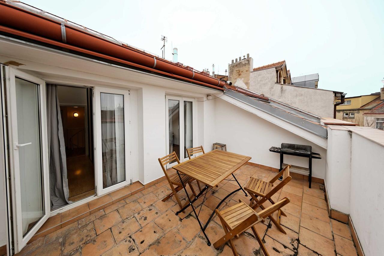 Apartment Na Kozacce 6 Prague Luaran gambar