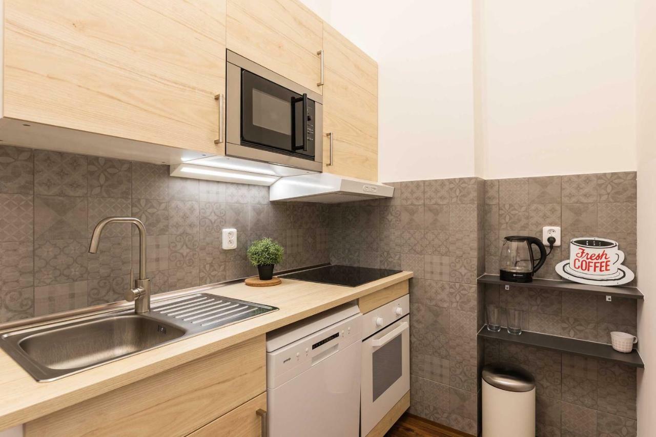 Apartment Na Kozacce 6 Prague Luaran gambar